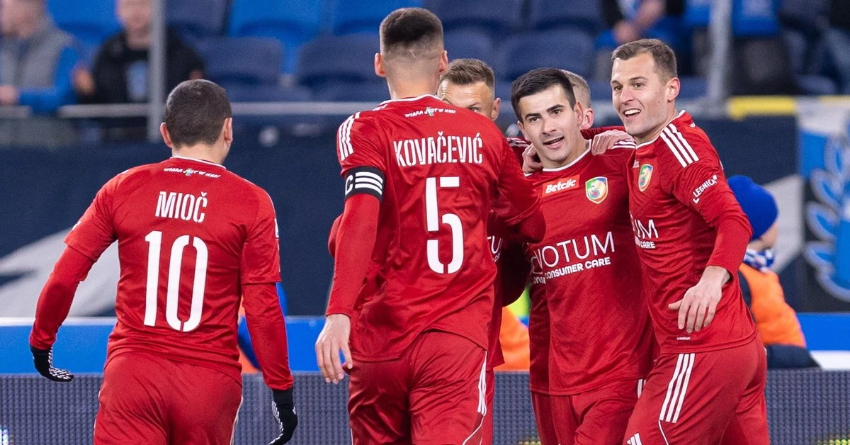 Miedź Legnica walczy o bezpośredni awans. Rywal z dołu tabeli [WYNIK NA ŻYWO]