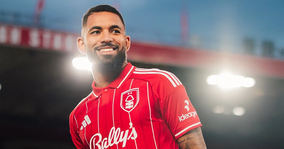 Brazylijski gwiazdor wraca do Premier League. Właśnie to ogłosili