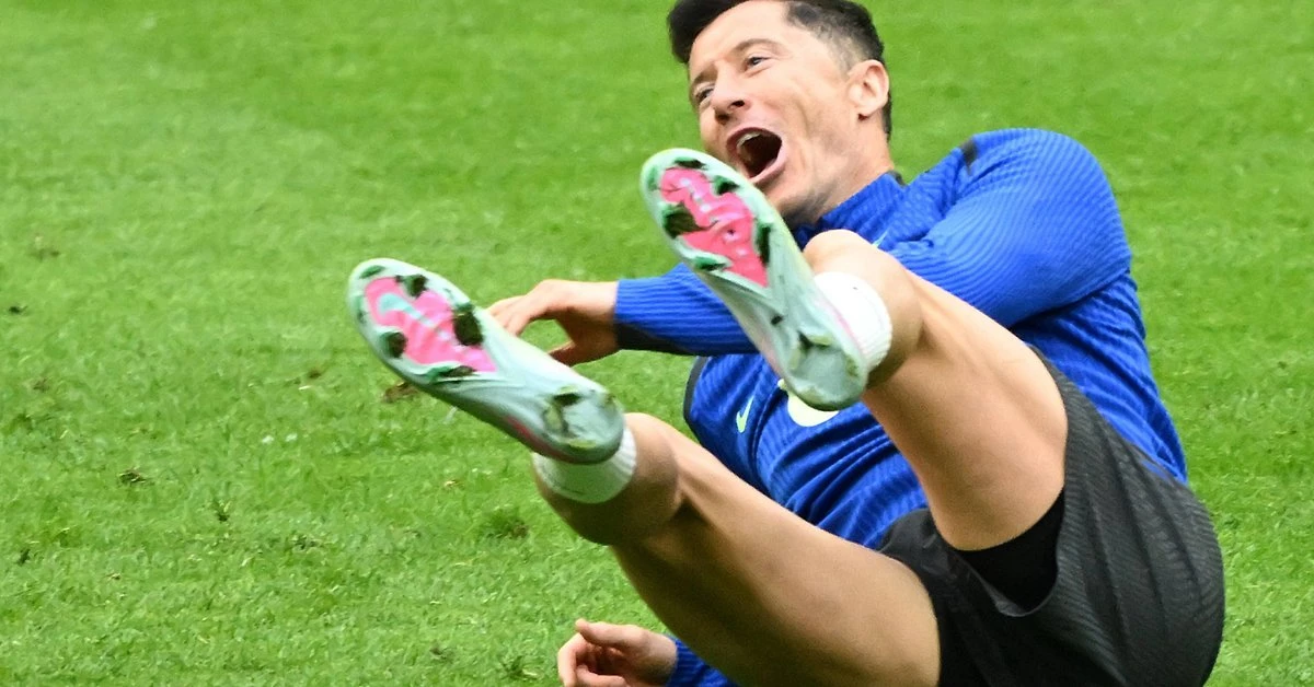Robert Lewandowski jedną decyzją bardzo ryzykuje. 