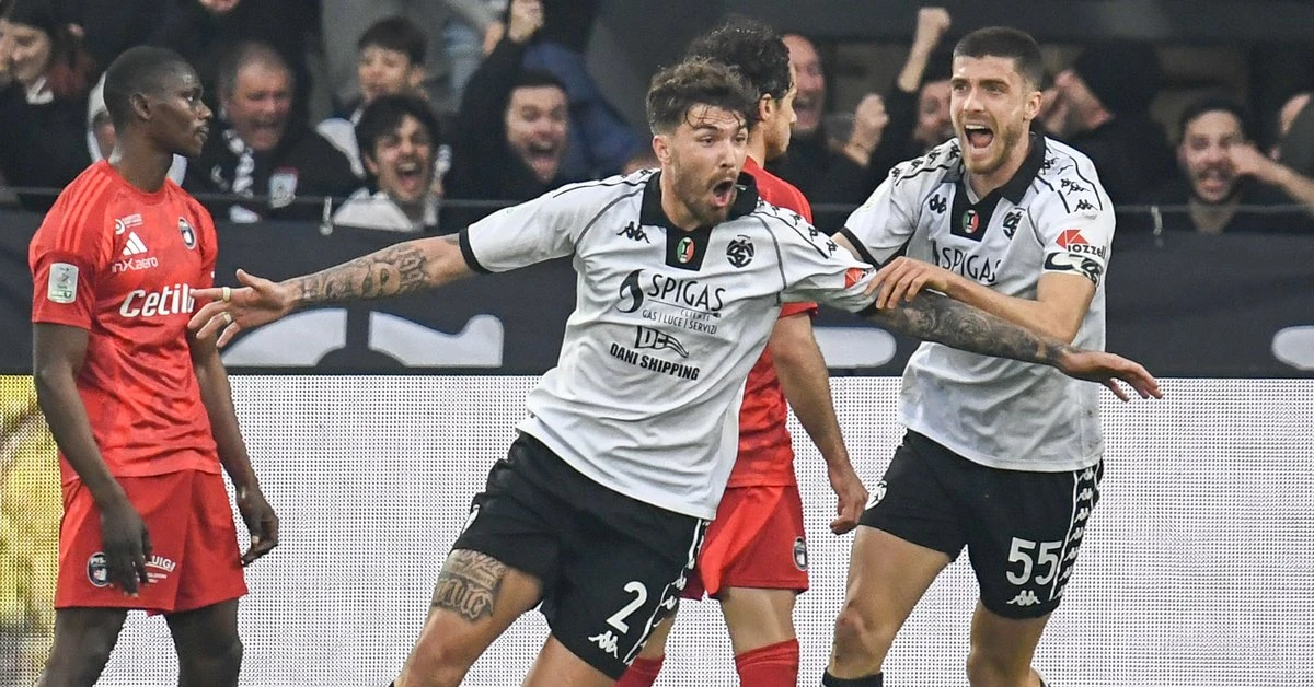Kosta Runjaić poprosił o transfer Polaka. Był na liście Michała Probierza