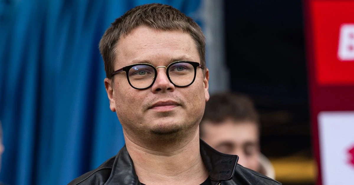 Ostra reakcja na chaos wokół decyzji o żałobie. 