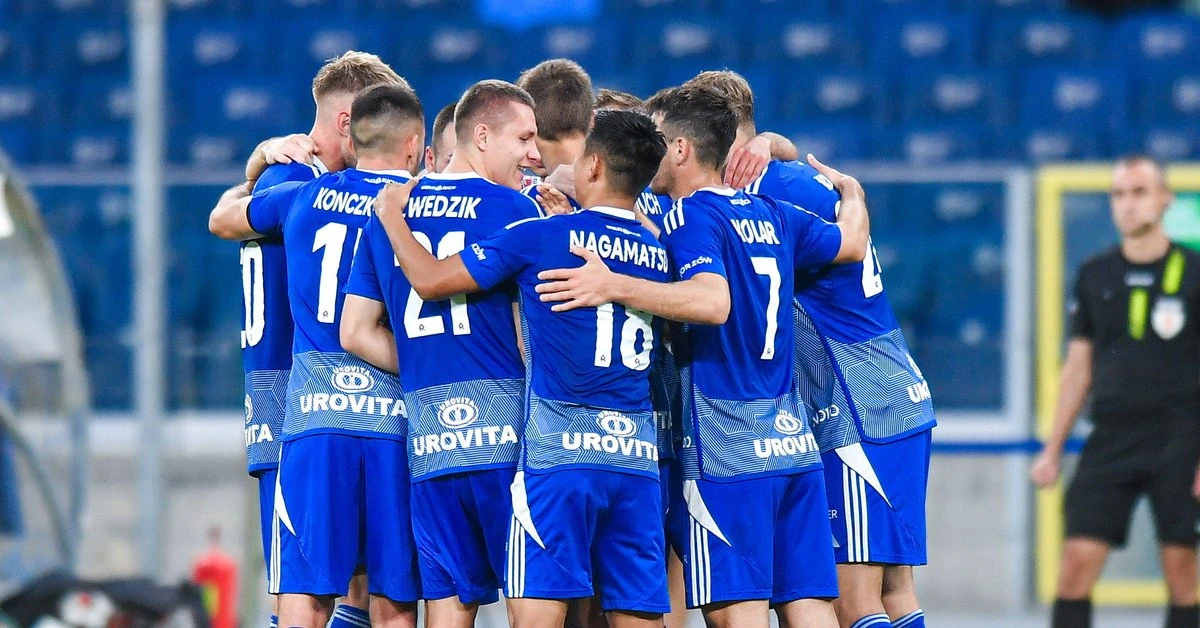 Pogoń Grodzisk Mazowiecki - Ruch Chorzów NA ŻYWO. Gdzie oglądać? O której mecz?