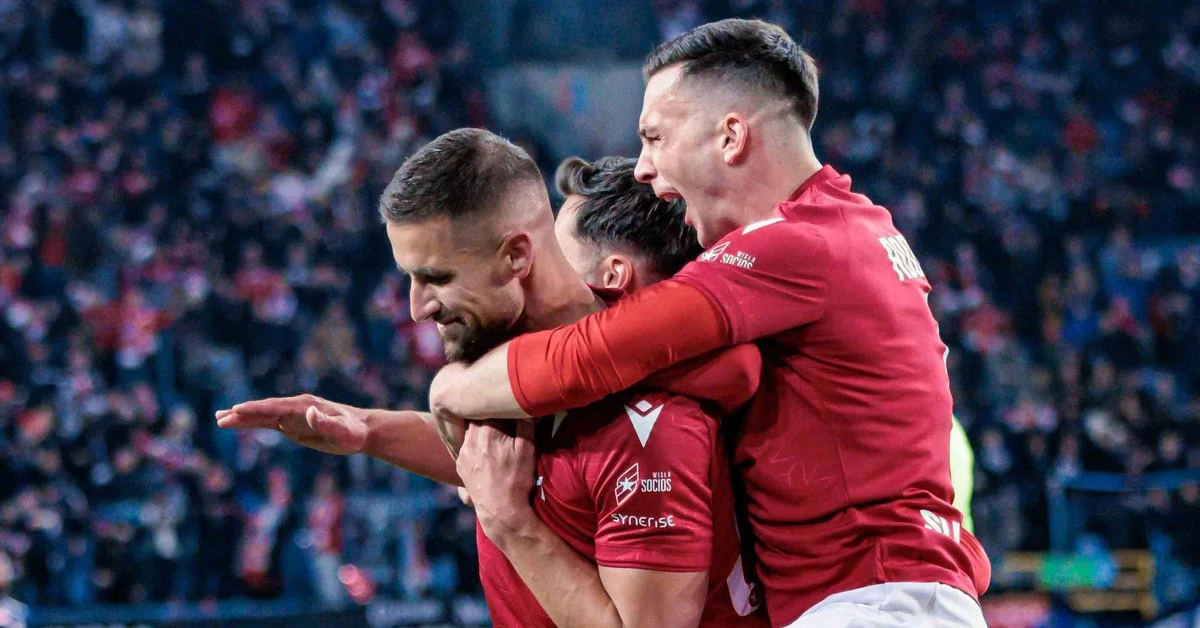 Co za powrót Wisły Kraków! Gospodarze uratowali się rzutem na taśmę