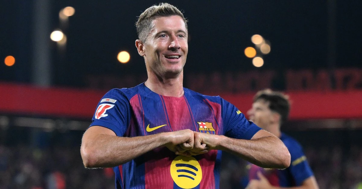 Stało się! Robert Lewandowski wyprzedził absolutną legendę światowej piłki