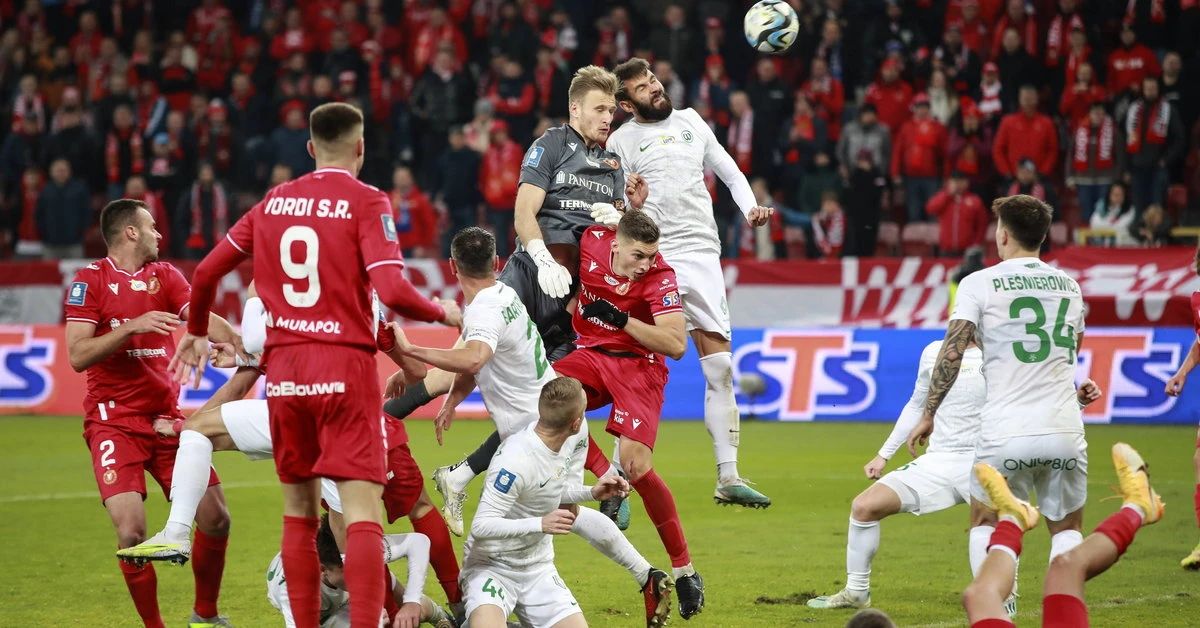 Fenomenalny gol w Ekstraklasie, co to było?! Kandydat do bramki sezonu!