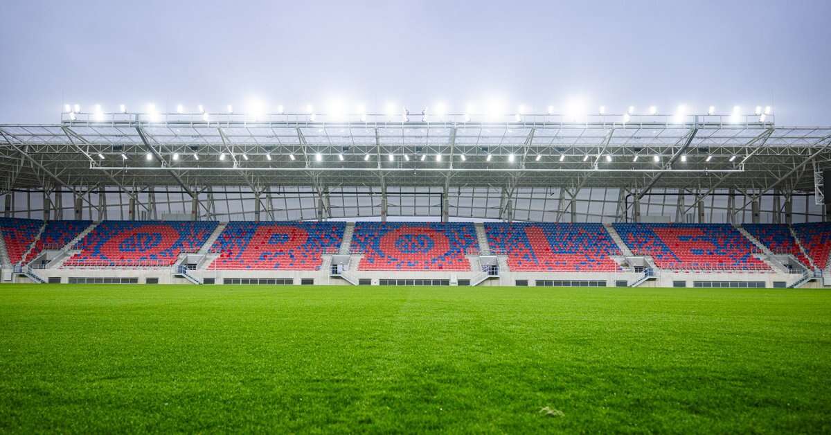 Nowy stadion na pomoc Odrze, ale później. 