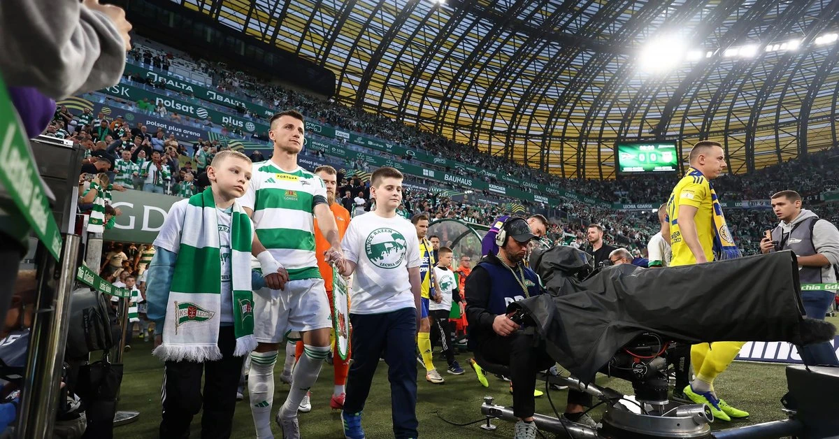 Derby Trójmiasta w Ekstraklasie! Lechia w końcu może odrobić straty