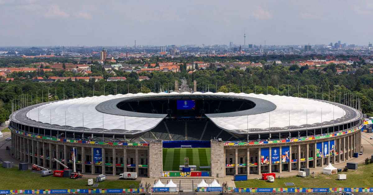 Stoją za każdym turniejem piłkarskim. Bez nich UEFA i FIFA miałyby ogromne problemy