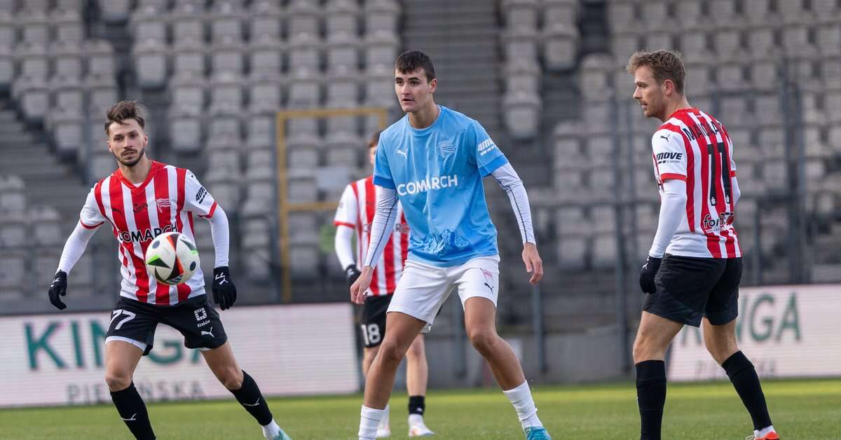 Wielka tradycja Cracovii podtrzymana. Ponad 5 tys. kibiców na trybunach