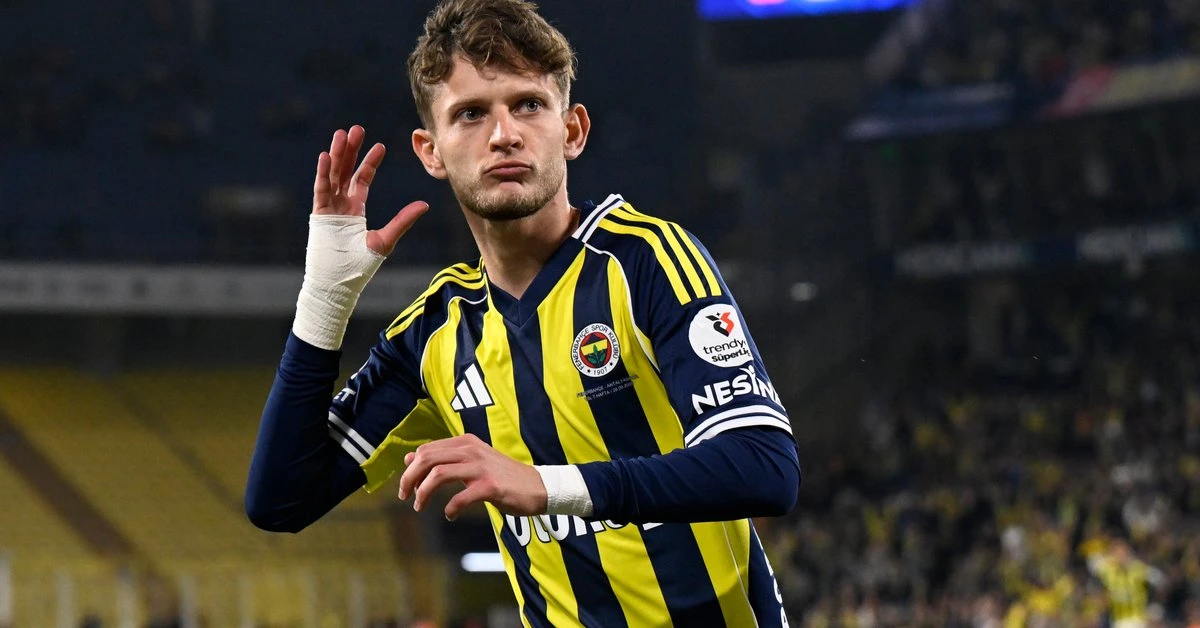 To się dzieje! Nadchodzi transfer Sebastiana Szymańskiego. Wykonał ważny ruch