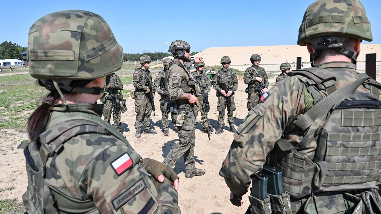 „Bezpieczna Polska i Obywatele”. Eksperci i politycy na kongresie w Krakowie