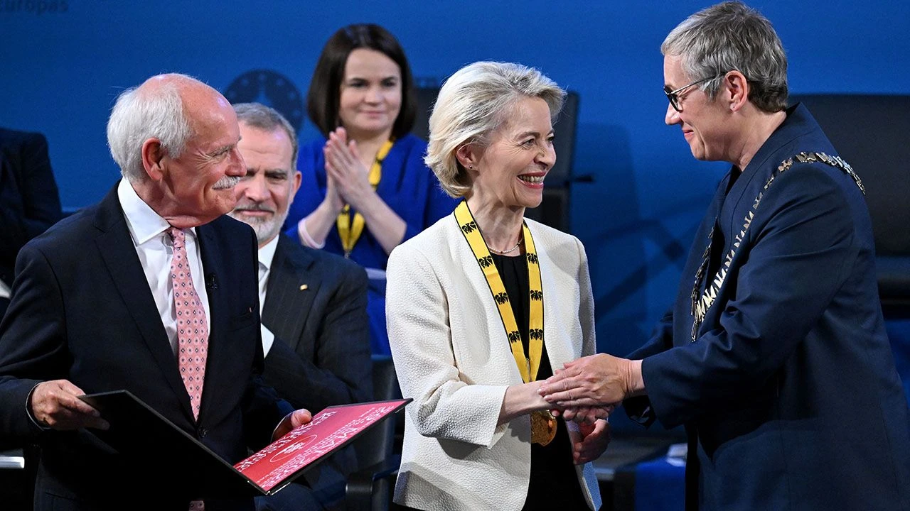 Milion euro nagrody dla Von der Leyen. Laureatka musi te pieniądze oddać