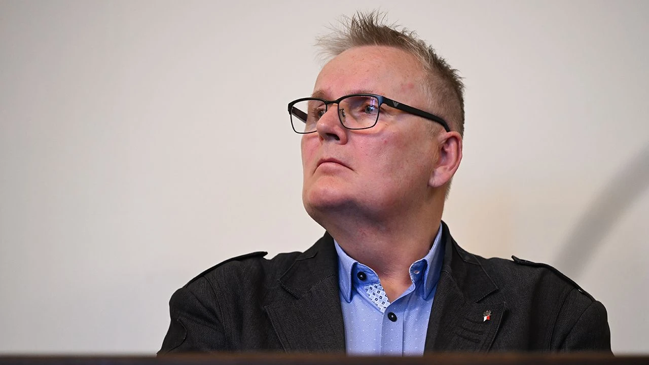 Były senator skatował psa. Nie będzie pracował społecznie