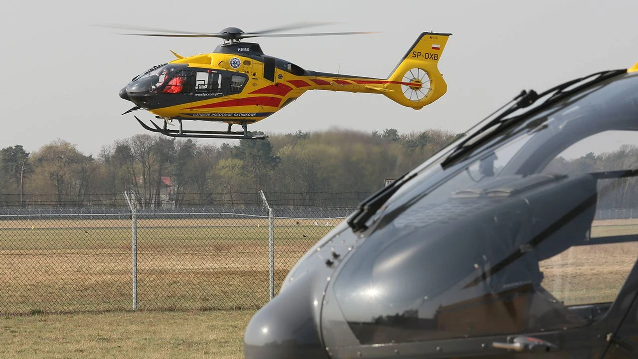 Runęła na ziemię z dużej wysokości. Wypadek w bazie wojskowej