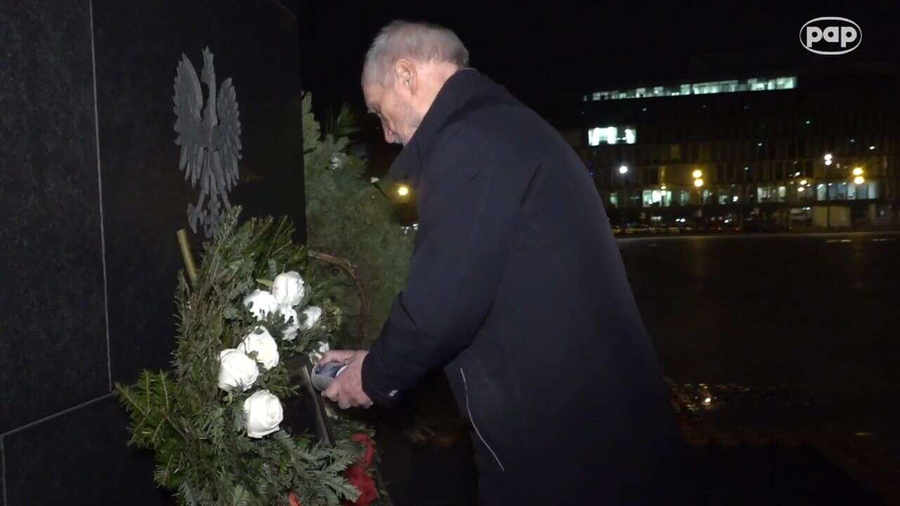 Nocna akcja Macierewicza. Polityk zignorował policję