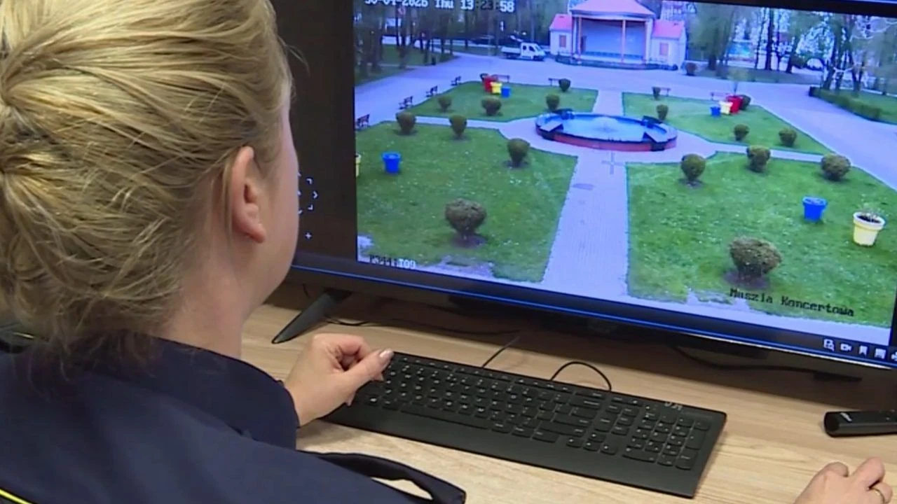 Senior umierał pod okiem kamer monitoringu. „Wiele godzin bez pomocy”