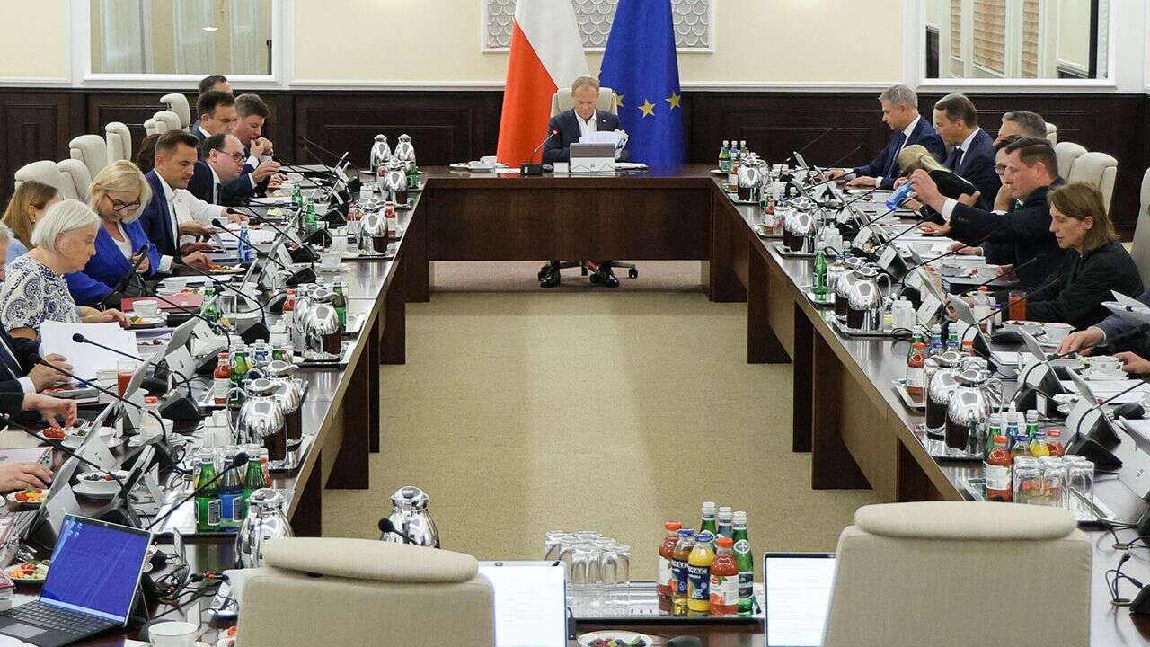 „Spowiedź powszechna” ministrów. „Premier chce chwycić kierownicę”