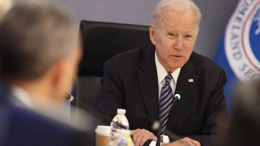 „Haniebny atak”. Biden ostro o działaniach reżimu Łukaszenki