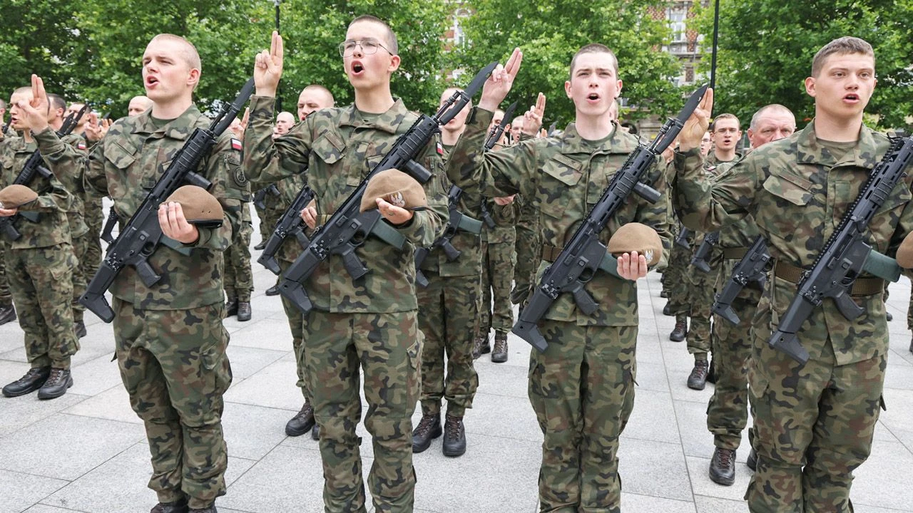 Wojsko niedługo zacznie wysyłać wezwania. Kto będzie musiał się stawić?