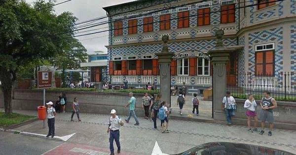 Colgio catlico mineiro recorre de deciso judicial que baixou mensalidade