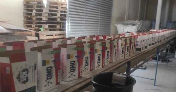 Polcia apreende 50 toneladas de sabo em p falsificado em Minas