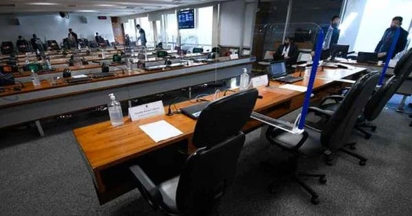 A convite de governistas, mdicos pr-cloroquina depem na CPI da COVID