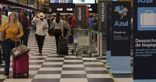 Portaria restringe entrada de estrangeiros no pas