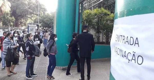 COVID-19: Minas registra 254 novas mortes em 24h e ultrapassa 44 mil bitos