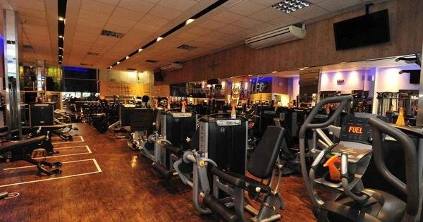 Vereadores de BH aprovam projeto que torna academias servio essencial