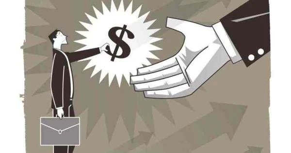 Deve ficar mais caro pegar emprstimo em banco, dizem especialistas