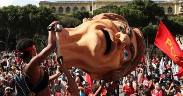 Por que oposio de direita resiste em se unir a protestos contra Bolsonaro