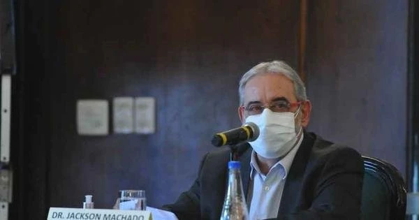 Secretrio de Kalil cita 'uso poltico' da vacina em Minas Gerais; entenda