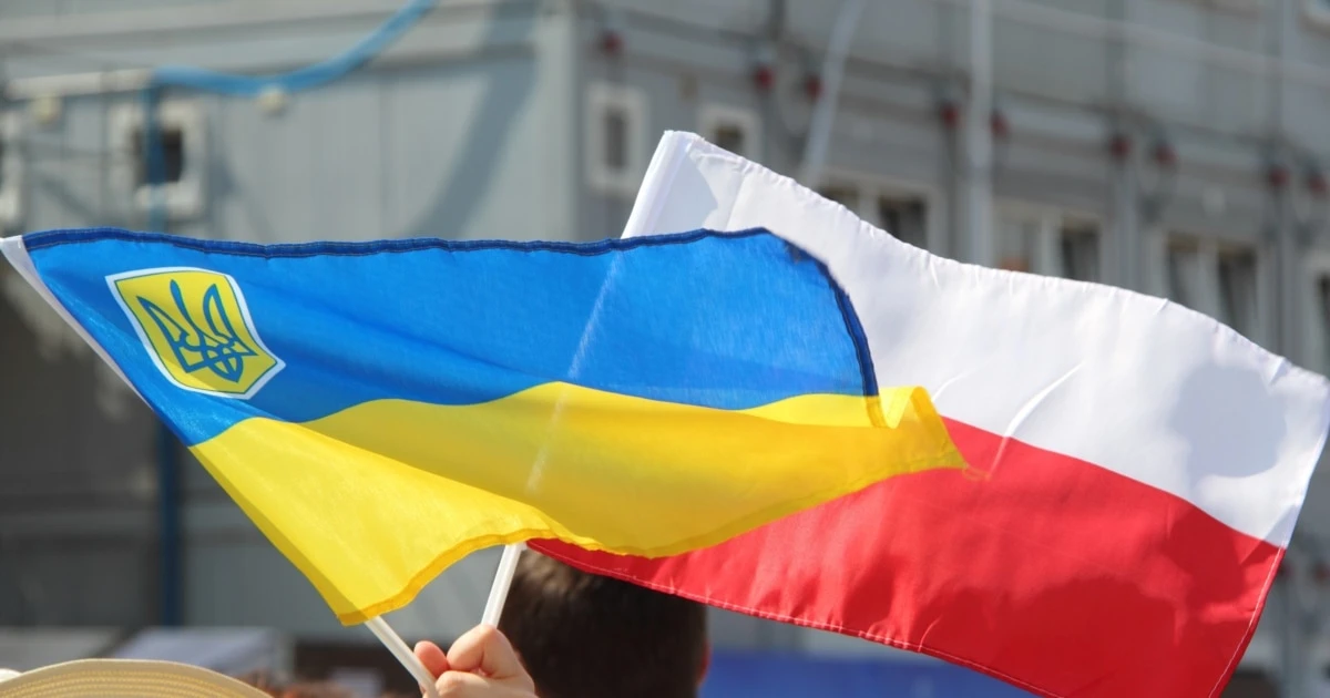 Що чекає на українських біженців у Польщі: аналіз заяв кандидатів у президенти Проєкт Радіо Свобода «Ти як?» дослідив публічні заяви кандидатів у президенти Польщі щодо персперспектив подальшого перебування українських біженців в країні та можливості отримання ними фінансової допомоги