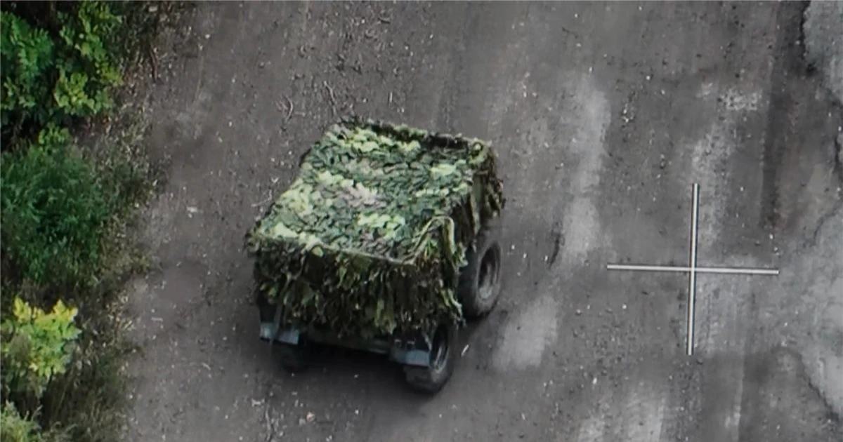 «Не ухилянт, а нормальний чувак»: оператори НРК про логістику на фронті і мобілізацію «Зараз все змінилося, росіяни дуже обрізають нам логістику, б'ють машини, і постало питання, як возити на позиції провізію, майно»