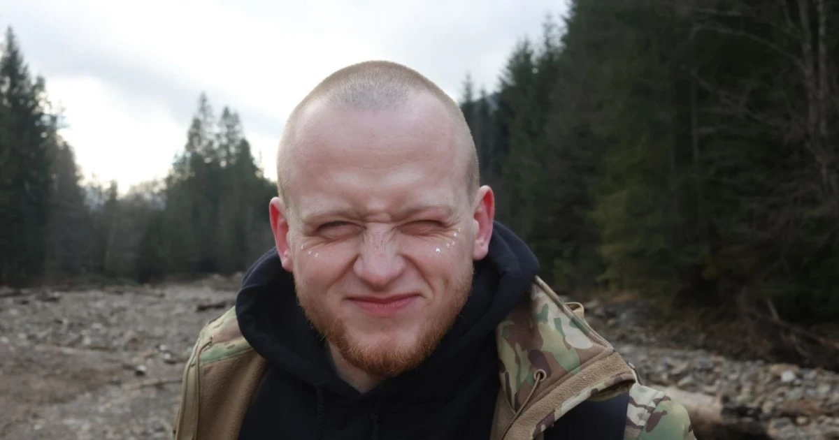 Загинув за Україну. Батьки білоруського добровольця кажуть, що пишаються своїм сином Його тіло досі не вдалося евакуювати із зони бойових дій