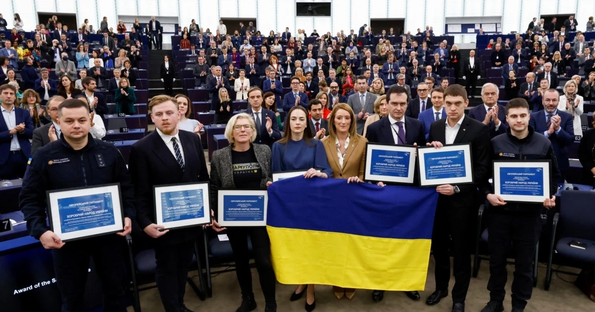 Премія Сахарова: хто претендує на найвищу правозахисну нагороду ЄС? Хто отримає найвищу правозахисну нагороду ЄС у 2025 році? Цьогорічна боротьба за Премію Сахарова – як ніколи відкрита