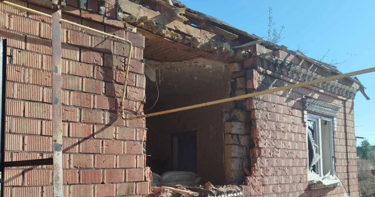 «Село розбомбили, школу, стайню, коні живцем згоріли». Евакуація мешканців прифронтових сіл Дніпропетровщини «Зараз ми працюємо в режимі 2022 року» – Марина Передерій, директорка благодійного фонду «Допомагаємо»