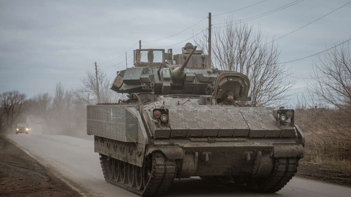 «Є велике поліпшення зі звітуванням України про зброю» – інспектор Пентагону «Ми маємо понад 200 людей, які тим чи іншим чином залучені в нагляді за допомогою США Україні»