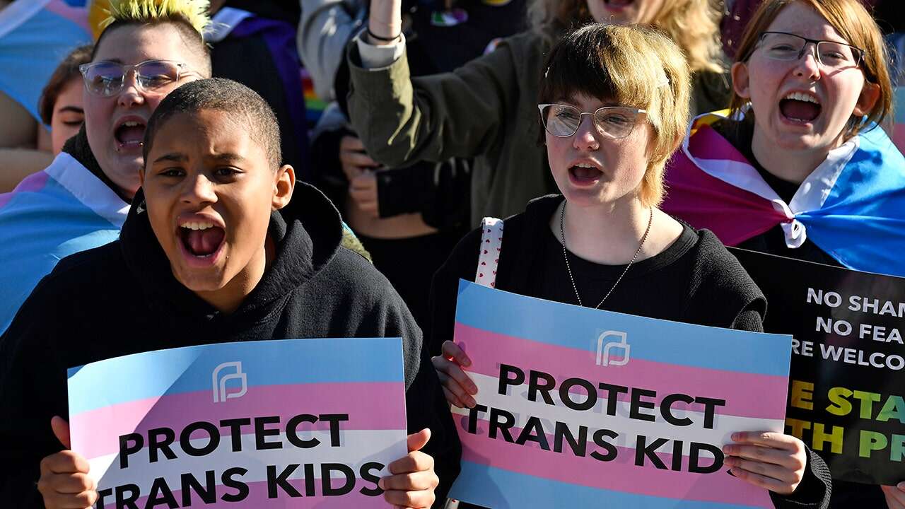 ACLU sues Ohio over law banning minors from puberty blockers, hormone replacement