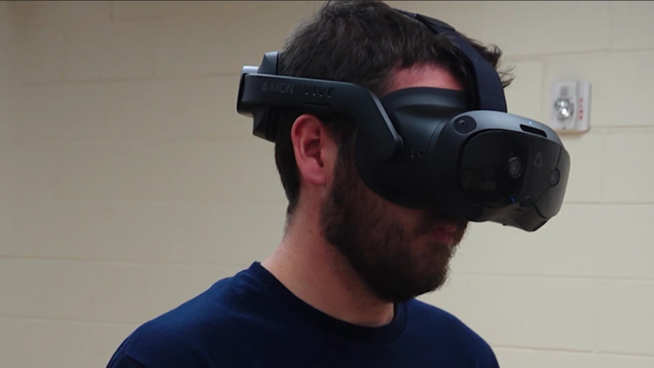 Police agencies turn to virtual reality to improve split-second decision-making