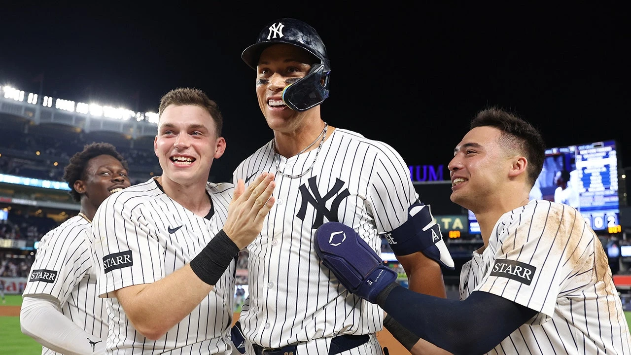 Yankees exploit Mariners closer's incoming pitches with wild movements to relay signs
