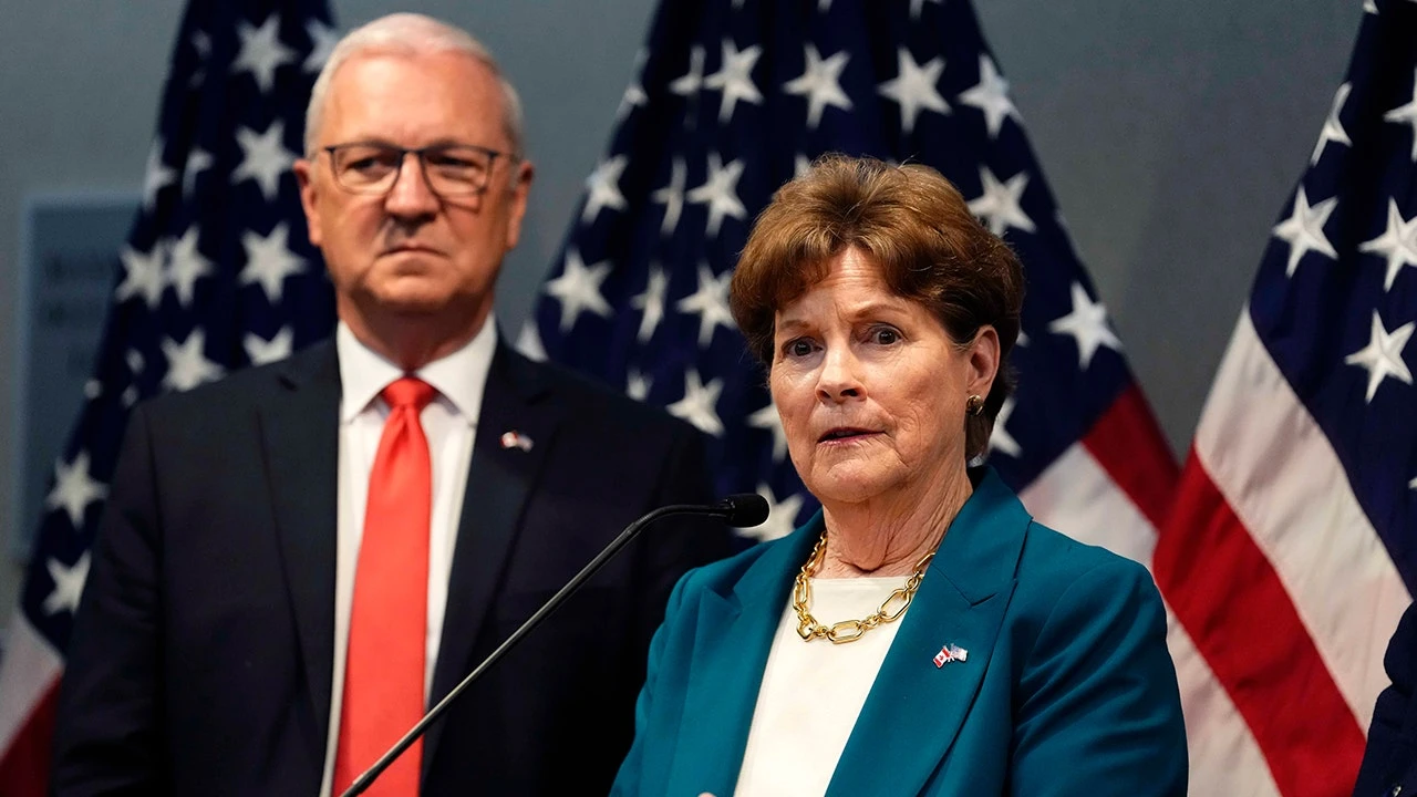 DHS says Democratic senator's husband removed from Biden TSA watchlist despite flying with possible terrorist