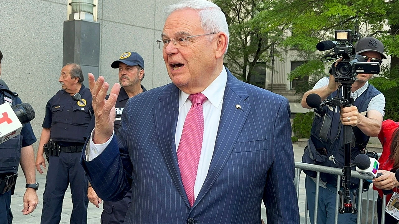 New Jersey businessman testifies he promised up to $250,000 in bribes in exchange for Sen. Bob Menendez's help