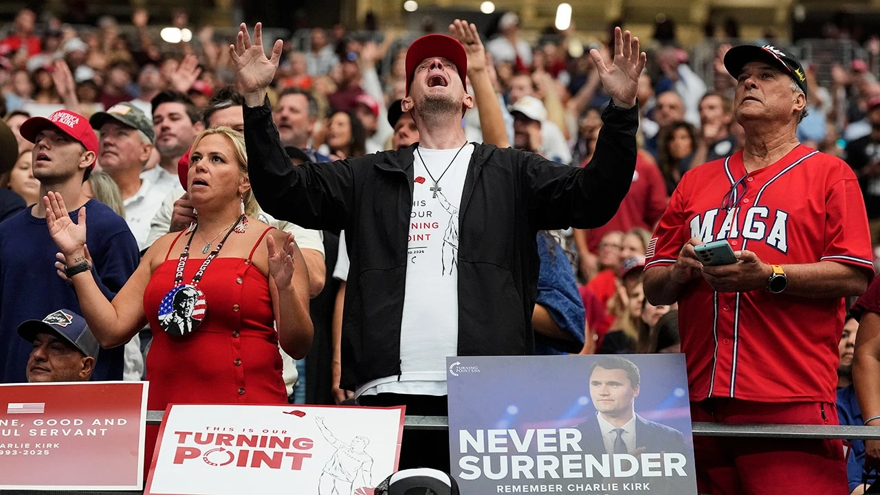 Conservatives rally around 'revival' message after Kirk’s murder, slam Dems for violent George Floyd riots