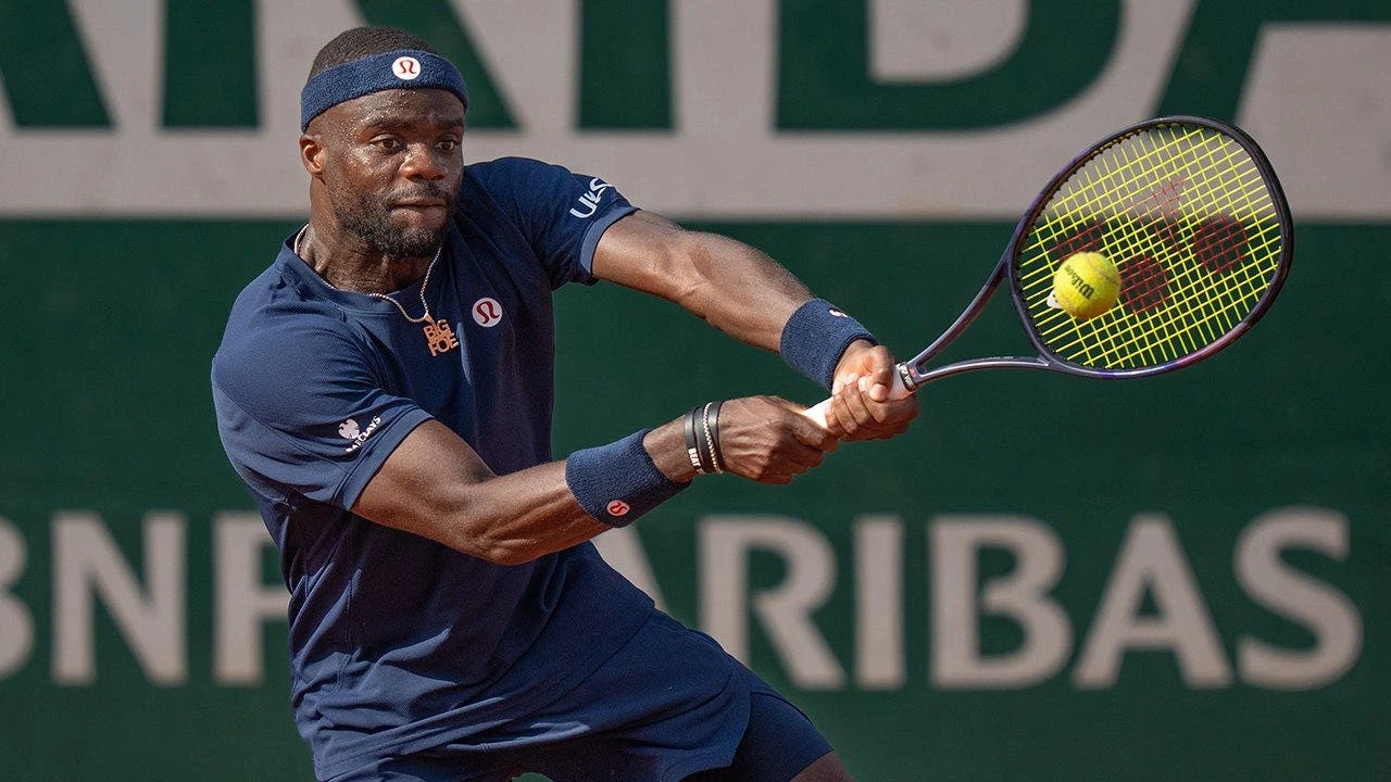 American Frances Tiafoe clashes with French Open opponent during comeback win