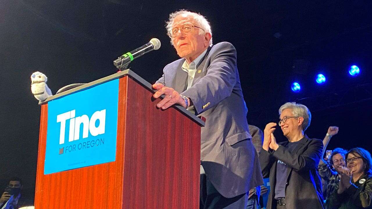 Sanders stumps for swing-state Democrats as high-stakes midterm nears