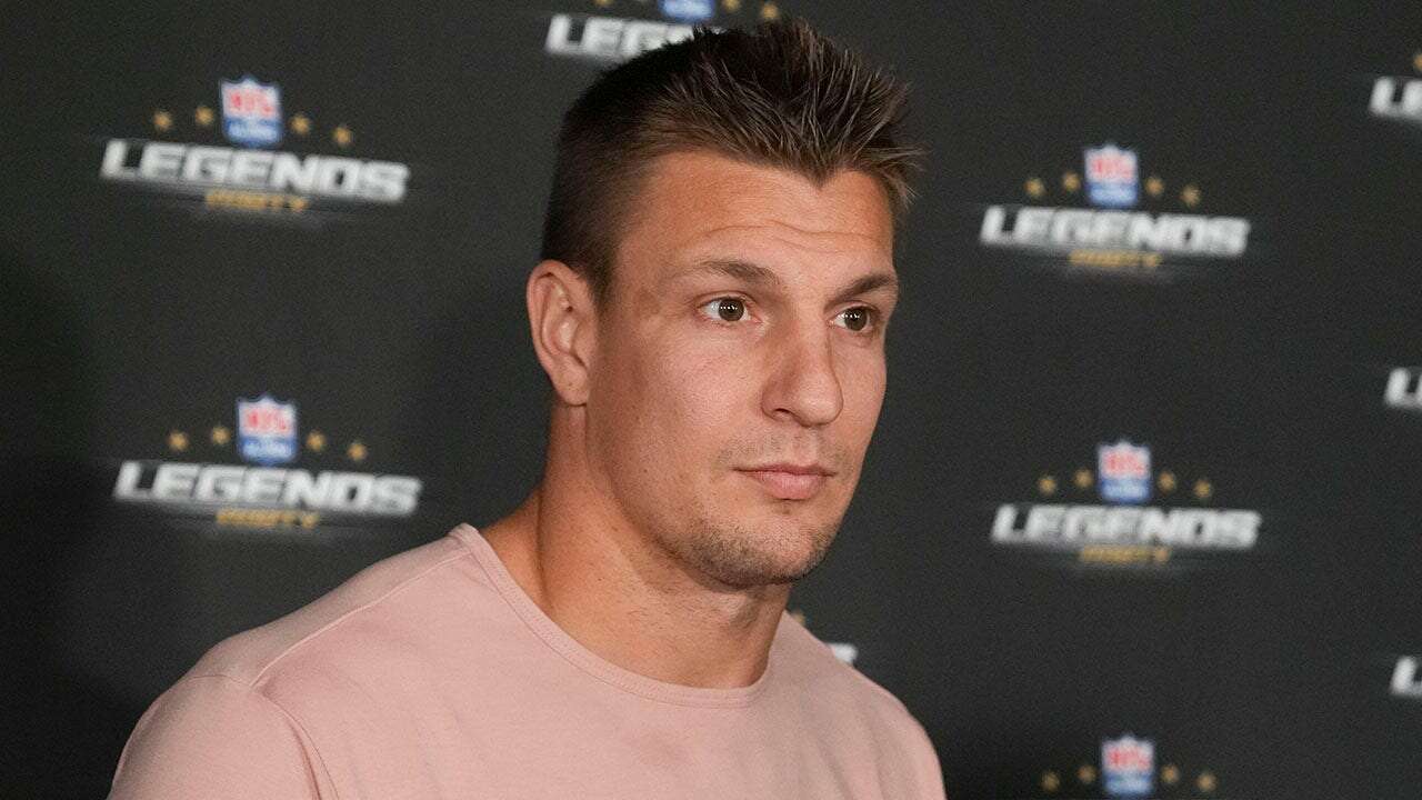 Rob Gronkowski reacts to 'senseless' Ricky Pearsall shooting