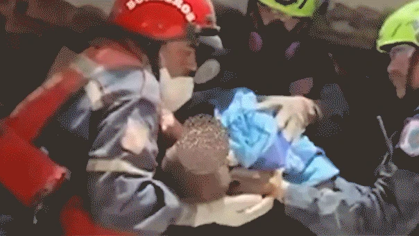 American rescue teams pull infant alive from rubble in Venezuela days after devastating twin earthquakes