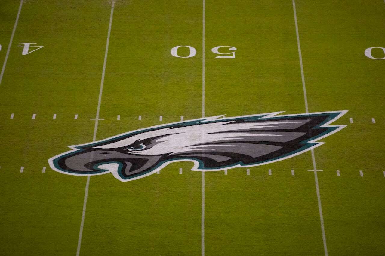 Eagles speak out on Philadelphia plane crash just days before playing in Super Bowl LIX