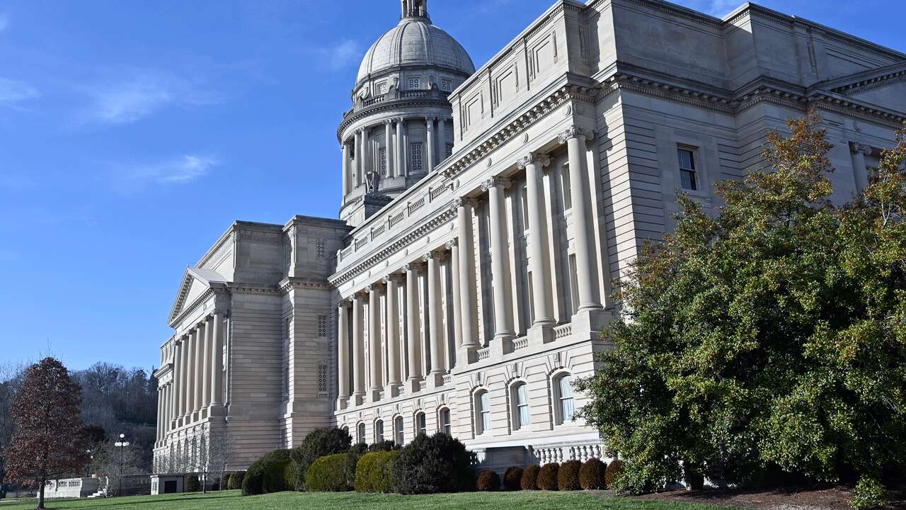 Kentucky Senate approves expanding access to paid family leave